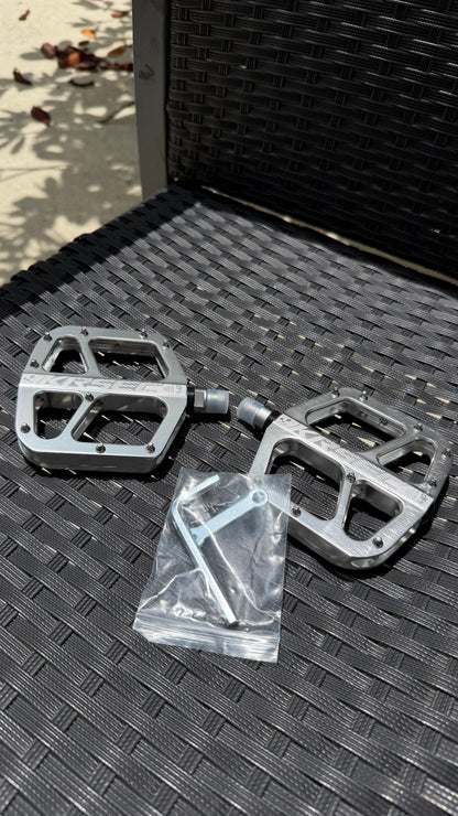 Timoto Wide Chrome Bike Pedals (Universal Fit)