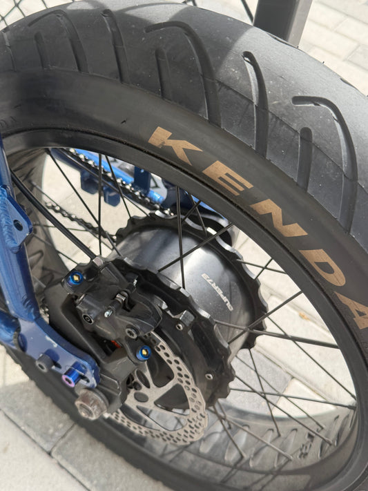 Brake caliper bolts ￼